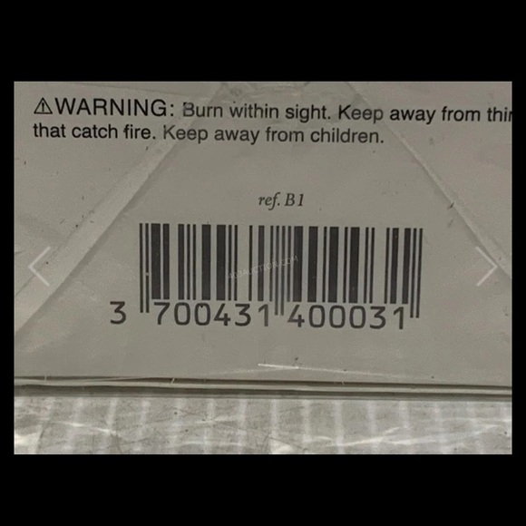 🕯 NWT Brand new diptyque scented candle in berries 🕯 - Picture 4 of 4